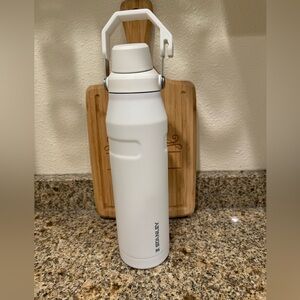 Stanley water bottle. White,36 oz. Never used.